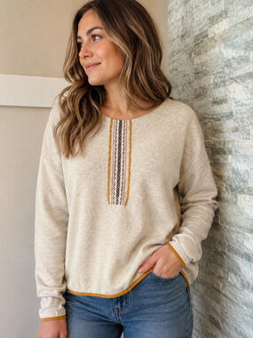 REI Cooperative Womens M Beige Fleece Pullover Embroidered Boho Sweatshirt